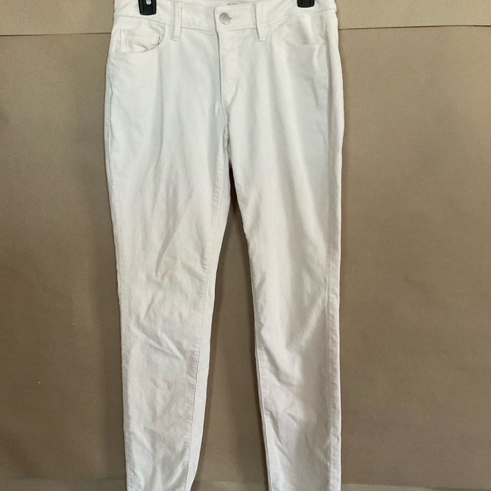 LOFT Women's Cream Skinny Jeans. Corduroy. Size 4.